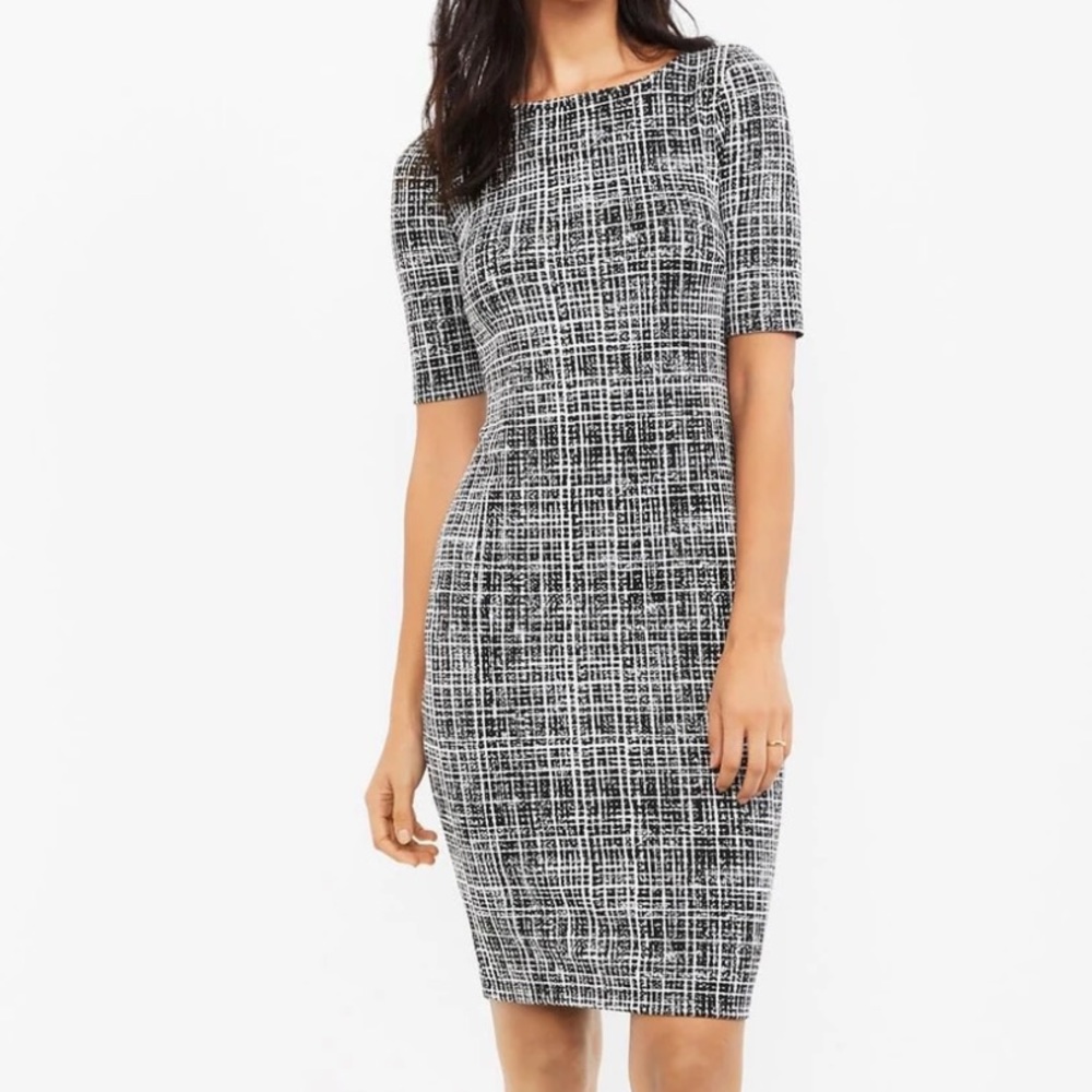 A Pea in the Pod Black and White Textured Maternity Sheath Dress